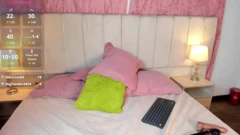 Snapshot of mia__gv chatting on 11, 5, 2026 mia__gv online show from 11, 5, 2026