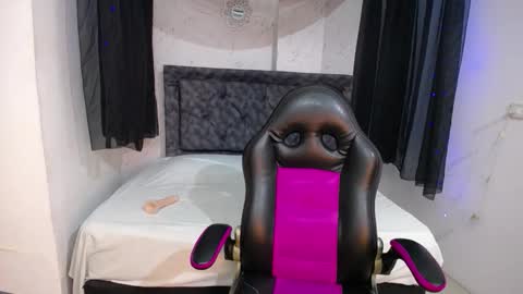  MIA online show from 24, 10, 2025