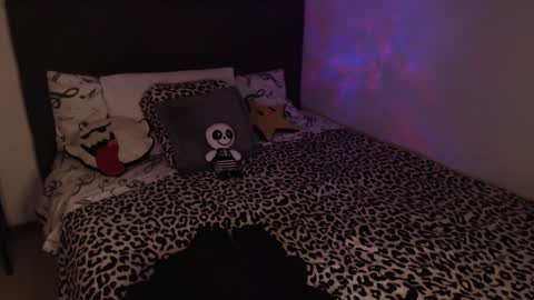 mia online show from 26, 10, 2025