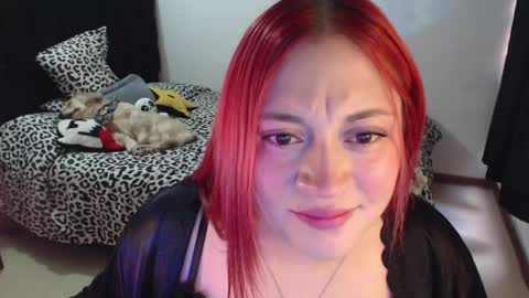 Snapshot of mia_adams_red chatting on 5, 5, 2026 mia online show from 5, 5, 2026