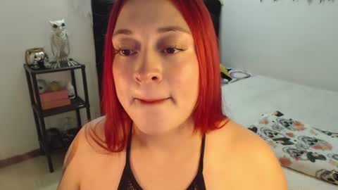 Snapshot of mia_adams_red chatting on 30, 6, 2026 mia online show from 30, 6, 2026