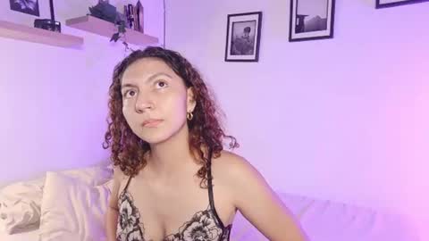 Belmont and Mia online show from 27, 7, 2026