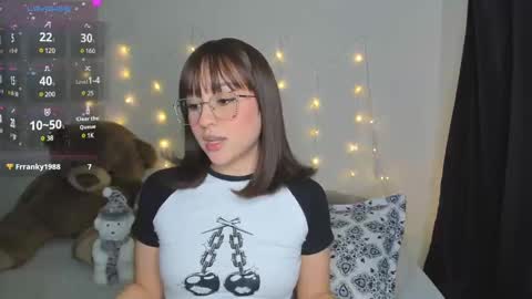 Snapshot of mia_blaiir chatting on 16, 12, 2024 Mia Blair online show from 16, 12, 2024