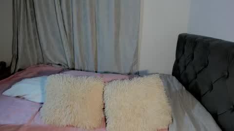Mia Blair online show from 5, 6, 2026