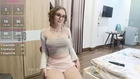 Snapshot of mia_boone chatting on 12, 12, 2024 mia_boone online show from 12, 12, 2024
