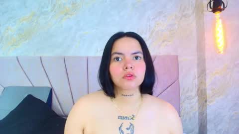 Mia  online show from 30, 5, 2026
