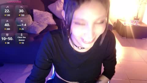 Snapshot of mia_collens_ chatting on 7, 1, 2025 MIA online show from 7, 1, 2025