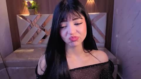 mia_collins_b online show from 14, 12, 2025