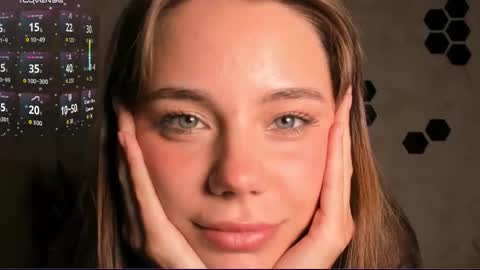 Mia  next stream Thursday 1400 UTC1 Friday 1400 UTC1 online show from 9, 9, 2025