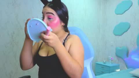 Snapshot of mia_cuttee chatting on 25, 11, 2025 Mia Cuttee online show from 25, 11, 2025