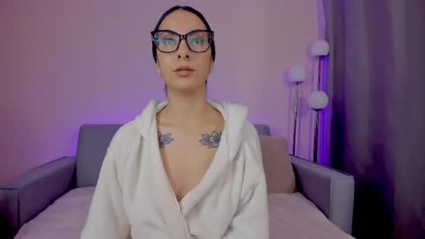 Snapshot of mia_daniellshot chatting on 22, 4, 2026 Sarah Luna online show from 22, 4, 2026