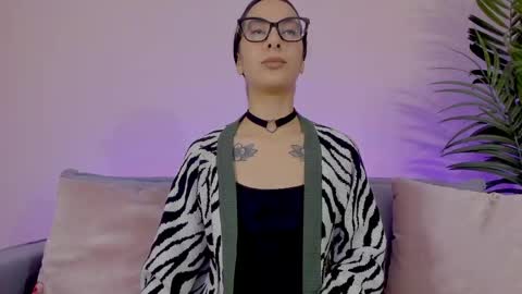 Snapshot of mia_daniellshot chatting on 22, 5, 2026 Sarah Luna online show from 22, 5, 2026