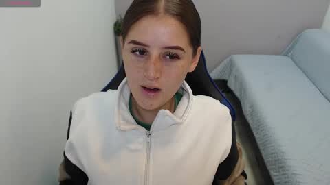 Mia online show from 22, 9, 2025