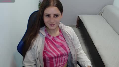 Mia online show from 6, 11, 2025