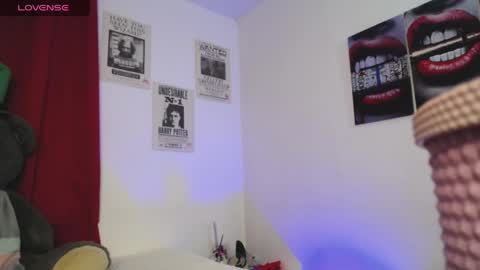 Mia online show from 1, 4, 2026