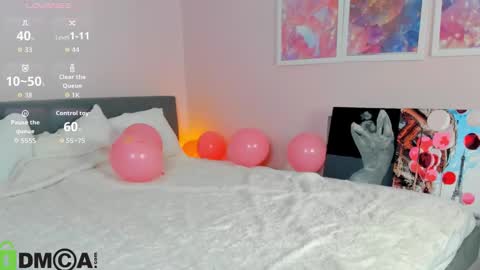 Mia online show from 3, 12, 2025