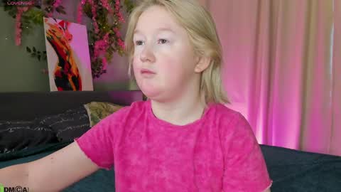 Mia online show from 24, 3, 2026