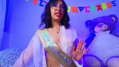 Snapshot of mia_flames chatting on 24, 11, 2025 Mia flames online show from 24, 11, 2025