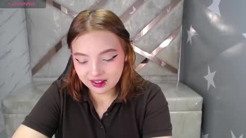 Snapshot of mia_foster_t chatting on 22, 4, 2026 Mia online show from 22, 4, 2026