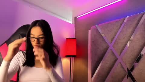 MIA online show from 12, 11, 2025