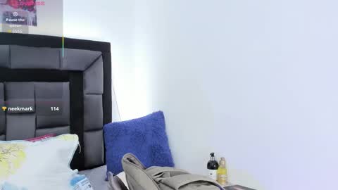 mia fox online show from 17, 1, 2026