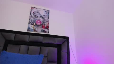 mia fox online show from 19, 2, 2026