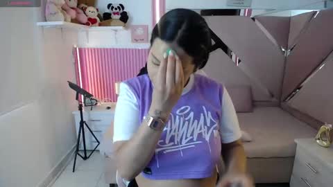 mia_garcia28 online show from 12, 1, 2026