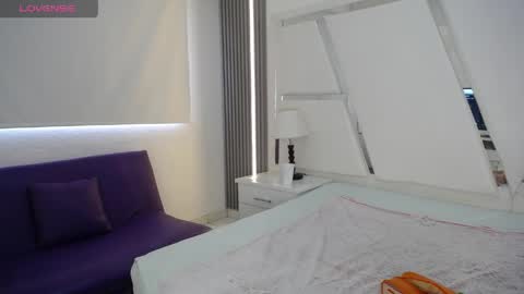 mia_garcia28 online show from 12, 5, 2026
