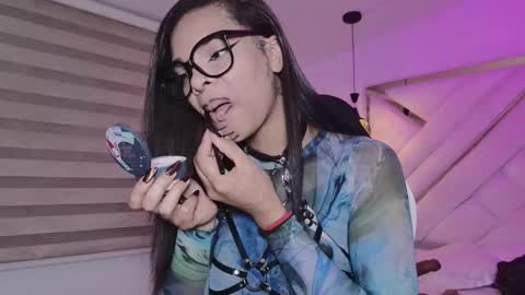 Mia online show from 17, 2, 2026