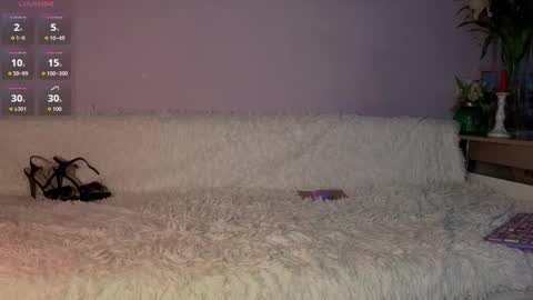 Mia  online show from 9, 11, 2025