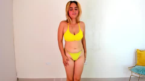 Snapshot of mia_hansper chatting on 15, 1, 2025 Mia online show from 15, 1, 2025