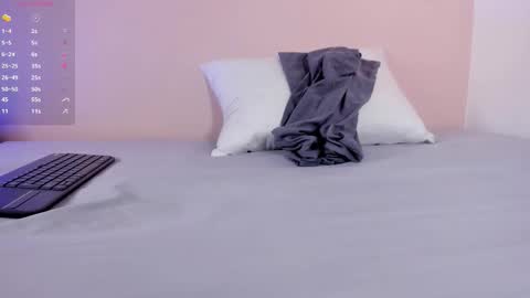  I am Mia  online show from 4, 2, 2026