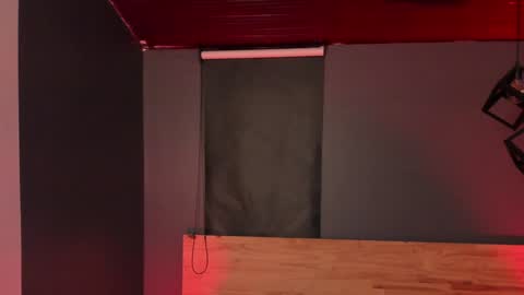 Snapshot of mia_jagger chatting on 27, 12, 2024 Val online show from 27, 12, 2024