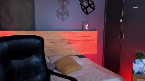 Snapshot of mia_jagger chatting on 12, 1, 2025 Val online show from 12, 1, 2025