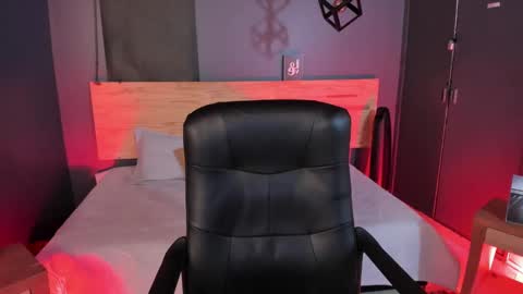 Snapshot of mia_jagger chatting on 13, 2, 2025 Val online show from 13, 2, 2025