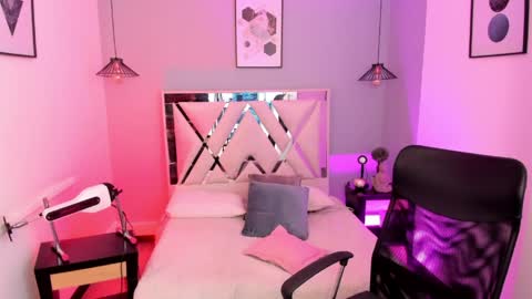 Snapshot of mia_jagger chatting on 23, 4, 2026 Val online show from 23, 4, 2026