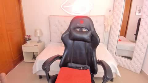    online show from 11, 3, 2025