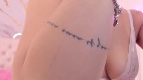    online show from 15, 10, 2025