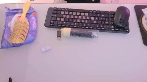    online show from 16, 10, 2025