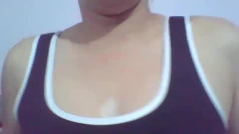 Mia online show from 6, 10, 2025