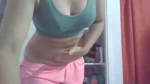 Mia online show from 21, 10, 2025