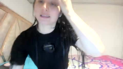 mia kaneee online show from 17, 12, 2025