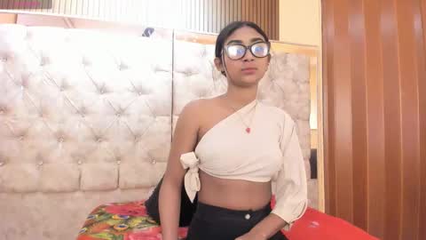 Snapshot of mia_konor06 chatting on 29, 5, 2026 Mia. online show from 29, 5, 2026