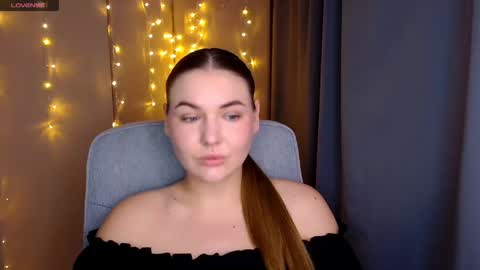 mia_lemm online show from 13, 10, 2025