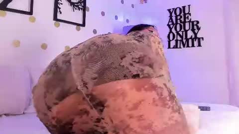 Snapshot of mia_luna0 chatting on 11, 6, 2026 Mia online show from 11, 6, 2026