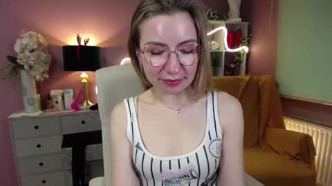 Mia online show from 23, 12, 2024