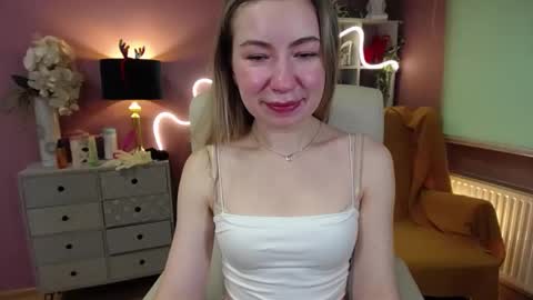 Mia online show from 5, 1, 2025