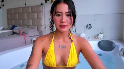Snapshot of mia_miel69 chatting on 20, 6, 2026 mia_miel69 online show from 20, 6, 2026