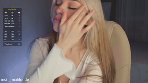Snapshot of mia_milagros chatting on 2, 12, 2024 mia_milagros online show from 2, 12, 2024