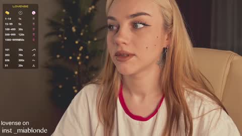 Snapshot of mia_milagros chatting on 22, 1, 2025 mia_milagros online show from 22, 1, 2025